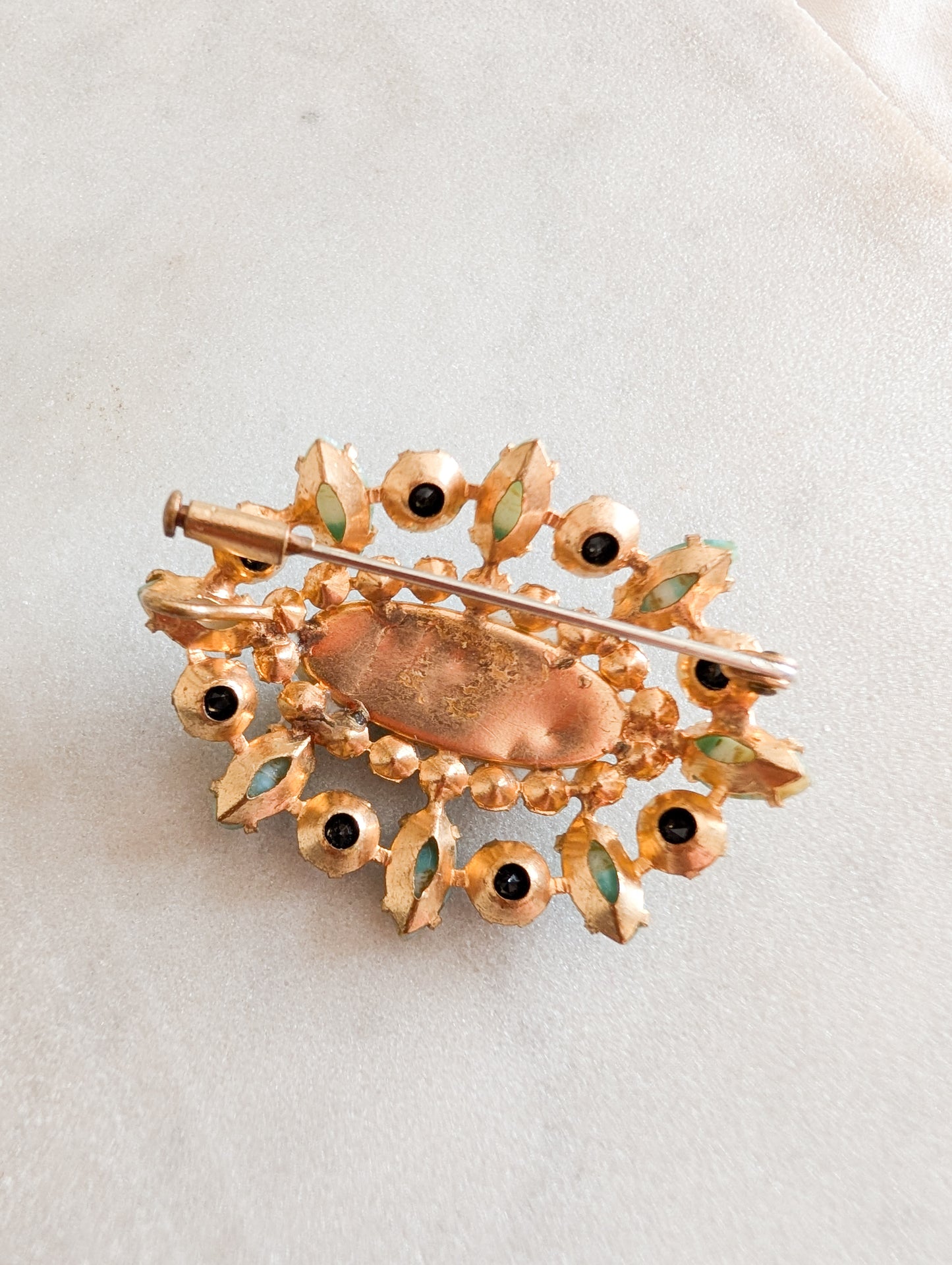 Broche pâte de verre