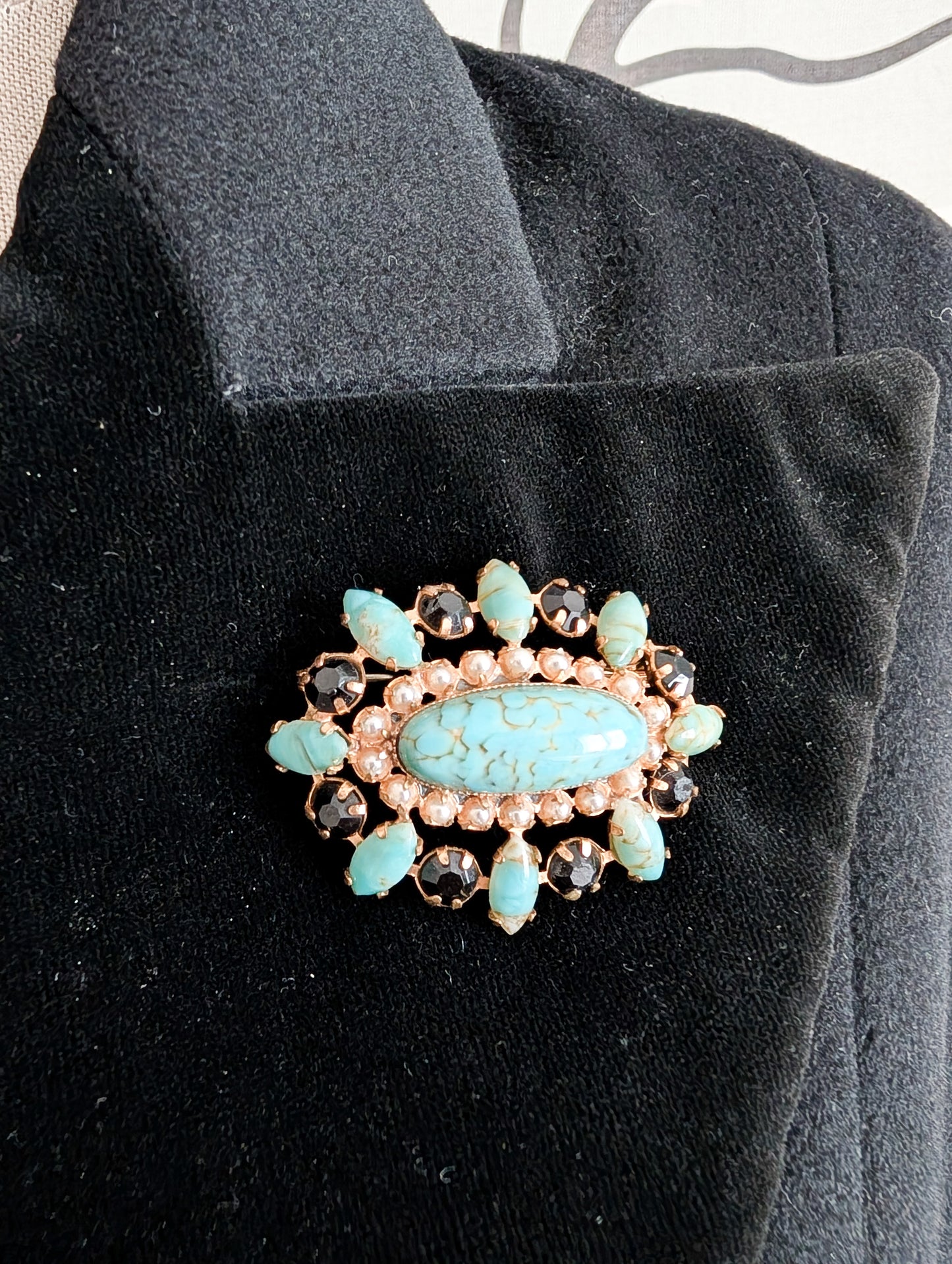 Broche pâte de verre