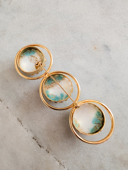 Broche en pâte de verre