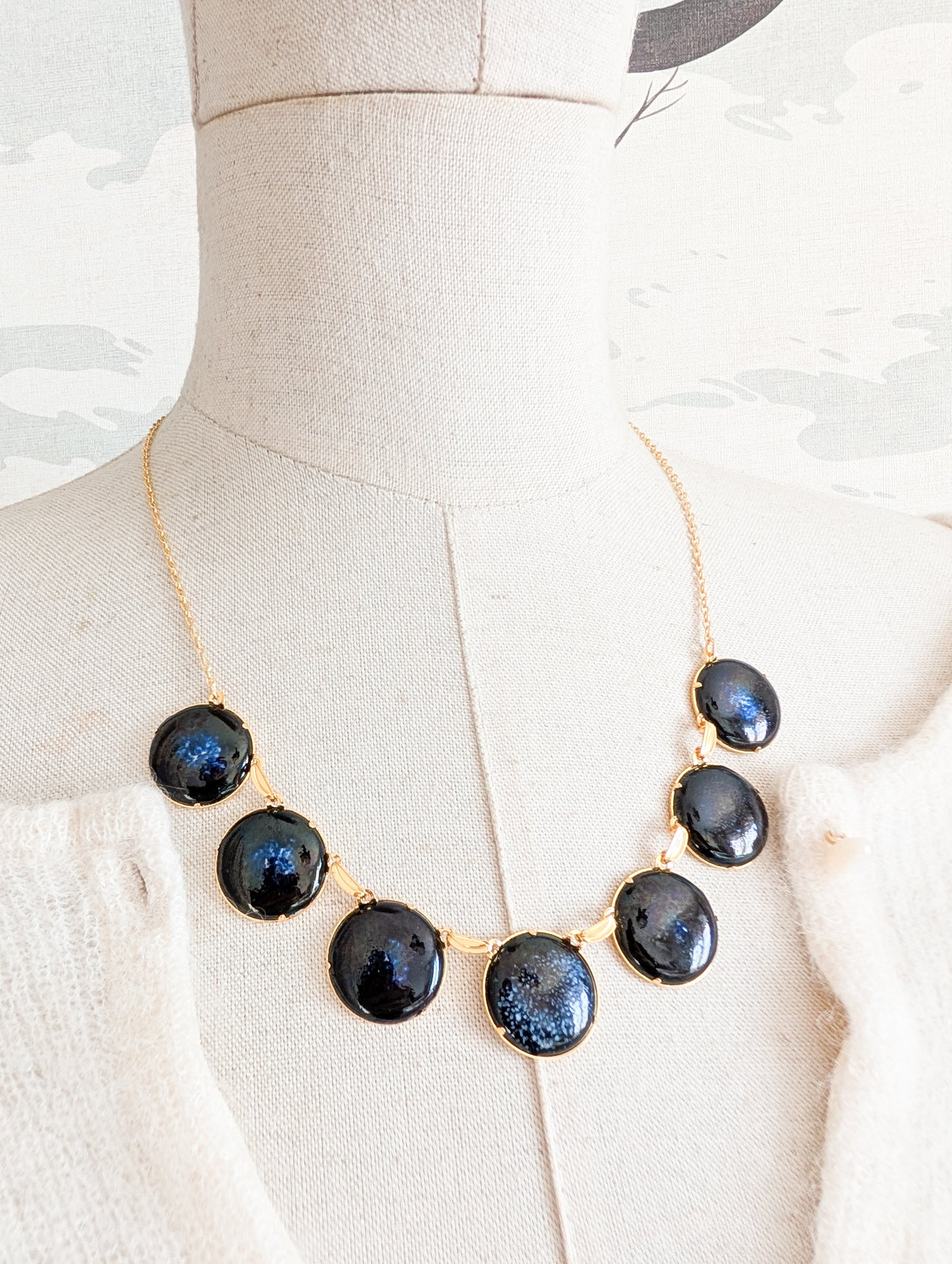 Collier émaux bleu nuit