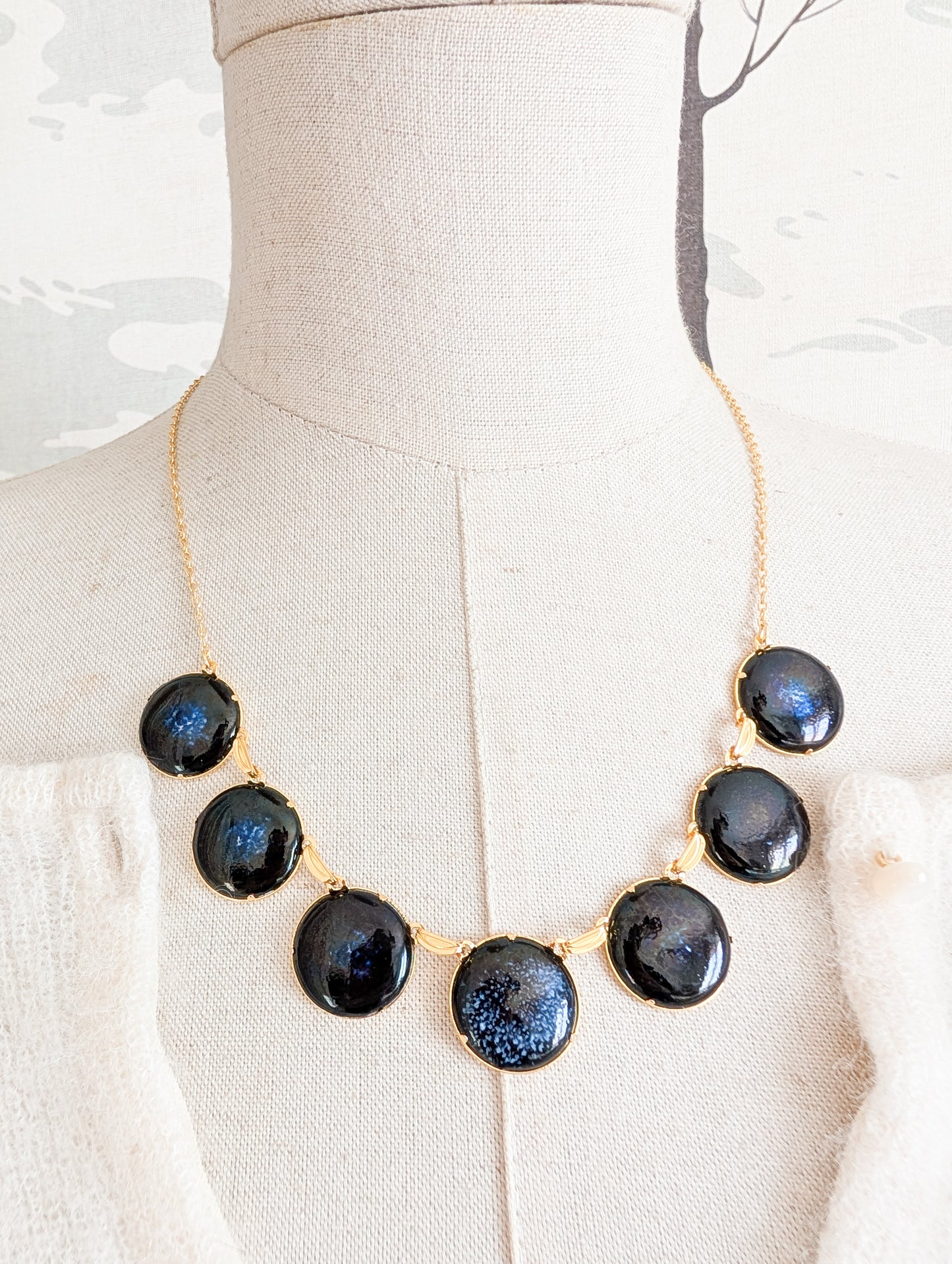 Collier émaux bleu nuit