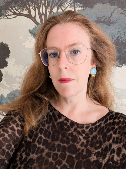 Boucles en pâte de verre