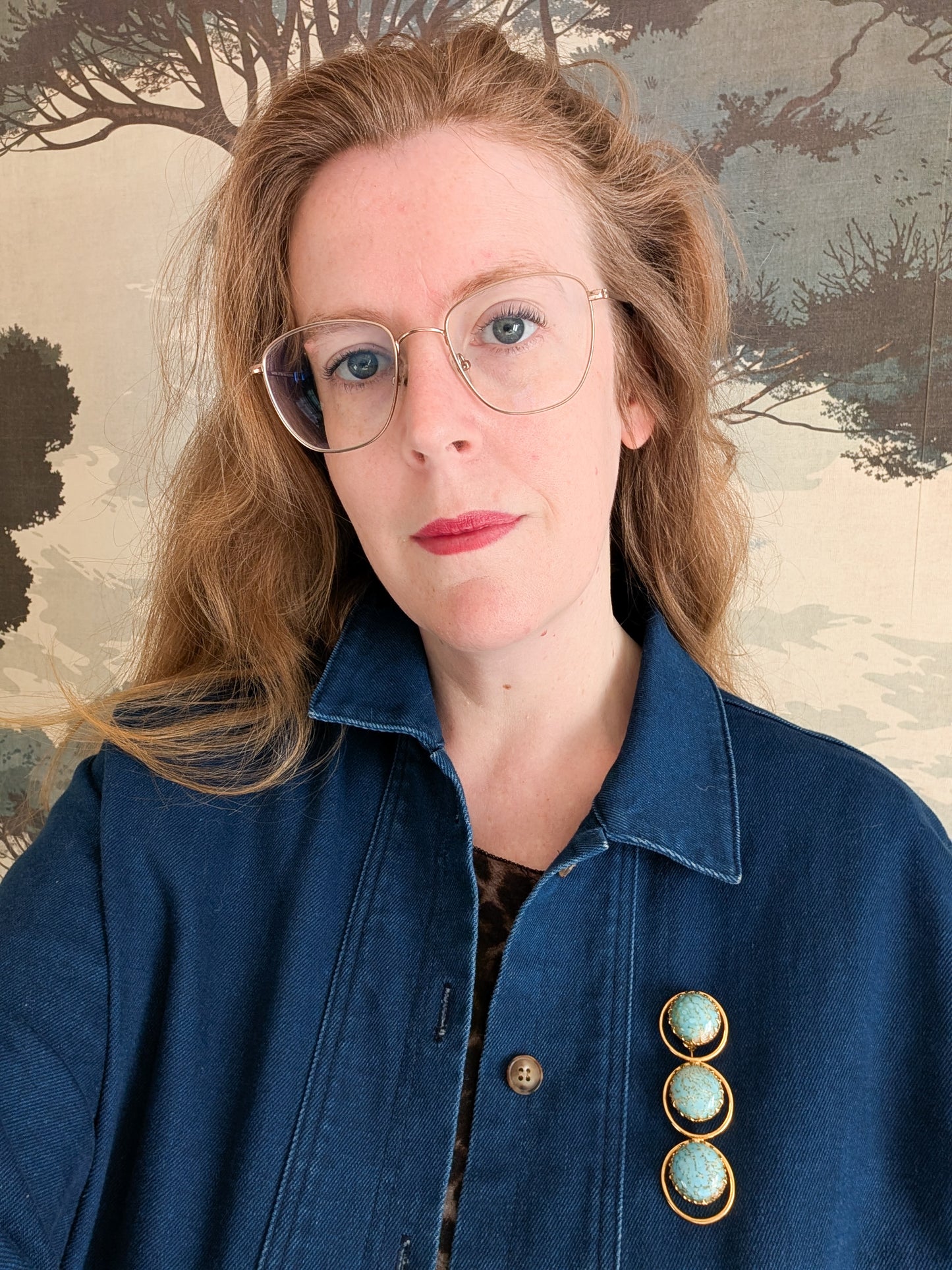 Broche en pâte de verre