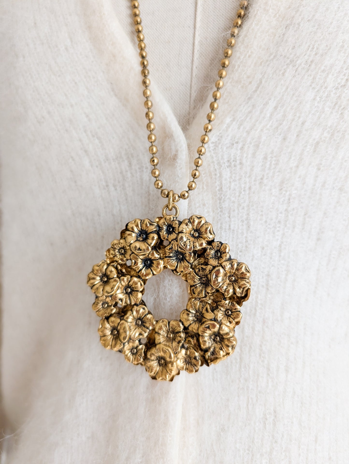 Sautoir grande fleur Sharra Pagano