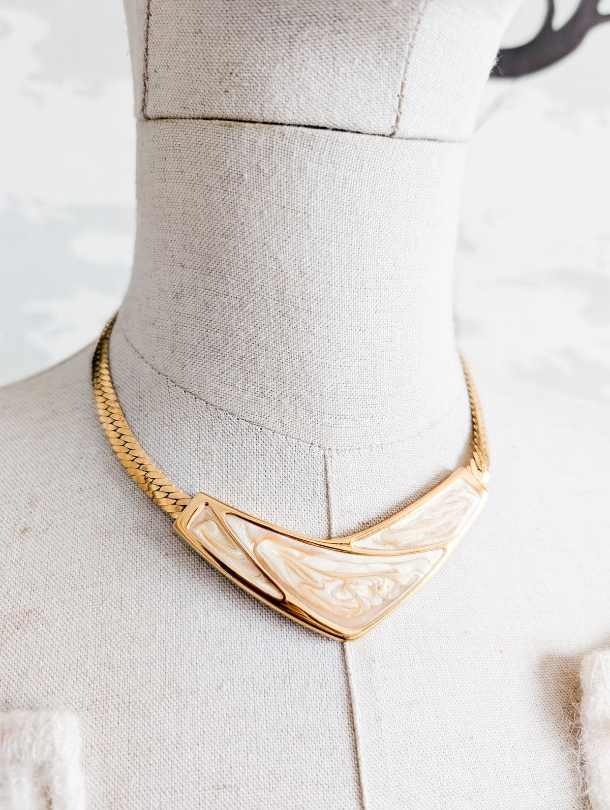 Collier Napier