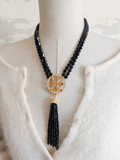 Collier verre noir