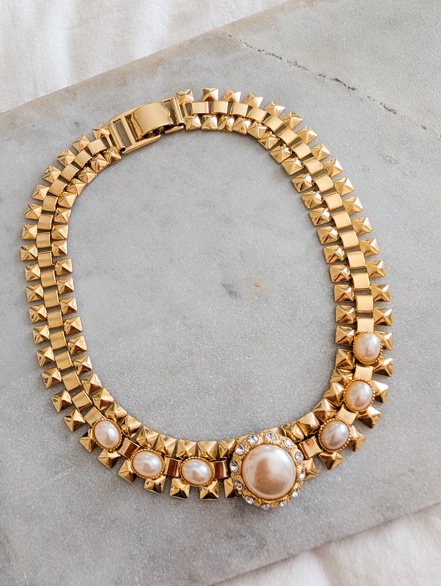 Collier or et perles