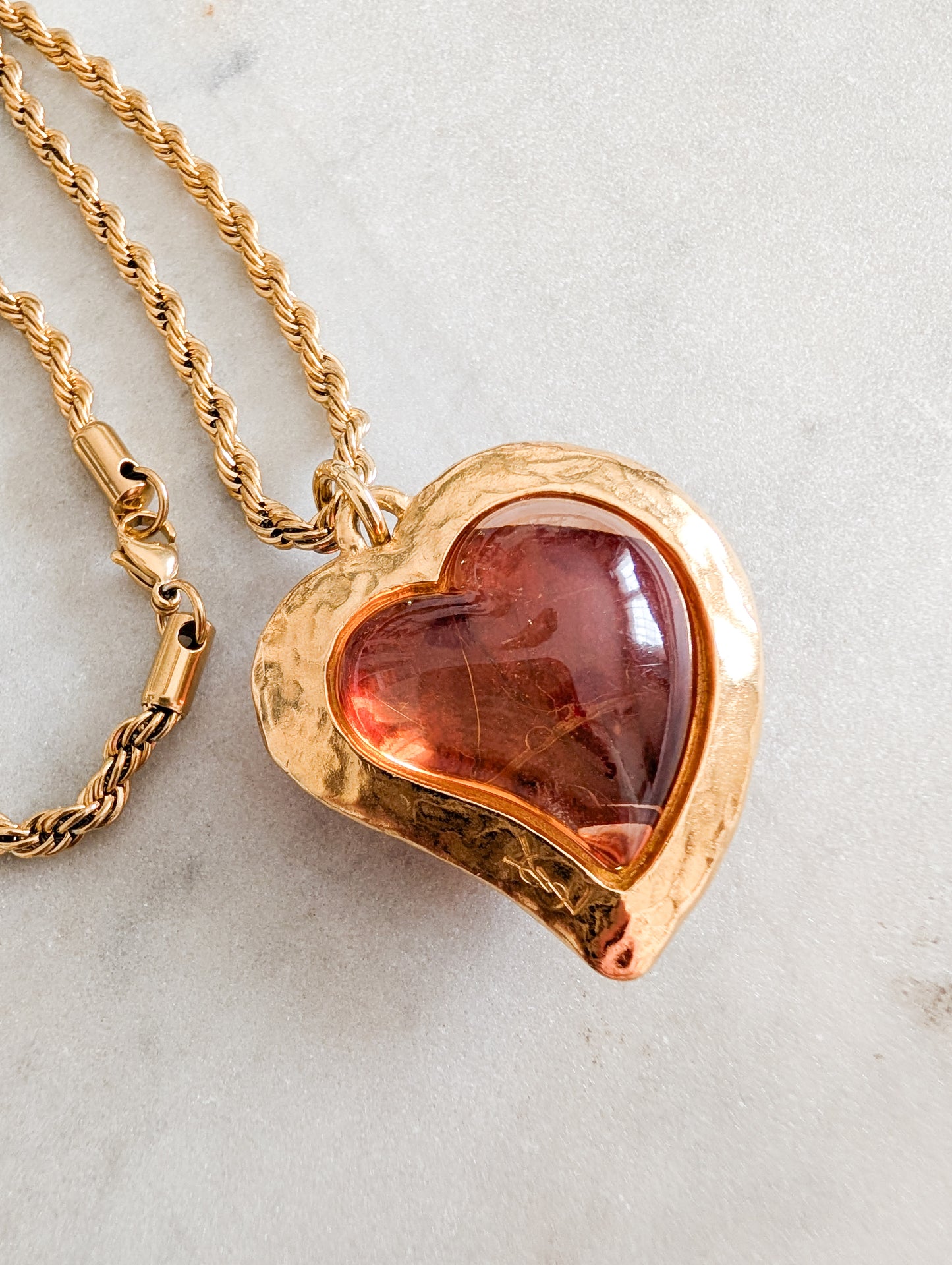 Pendentif coeur Yves Saint Laurent