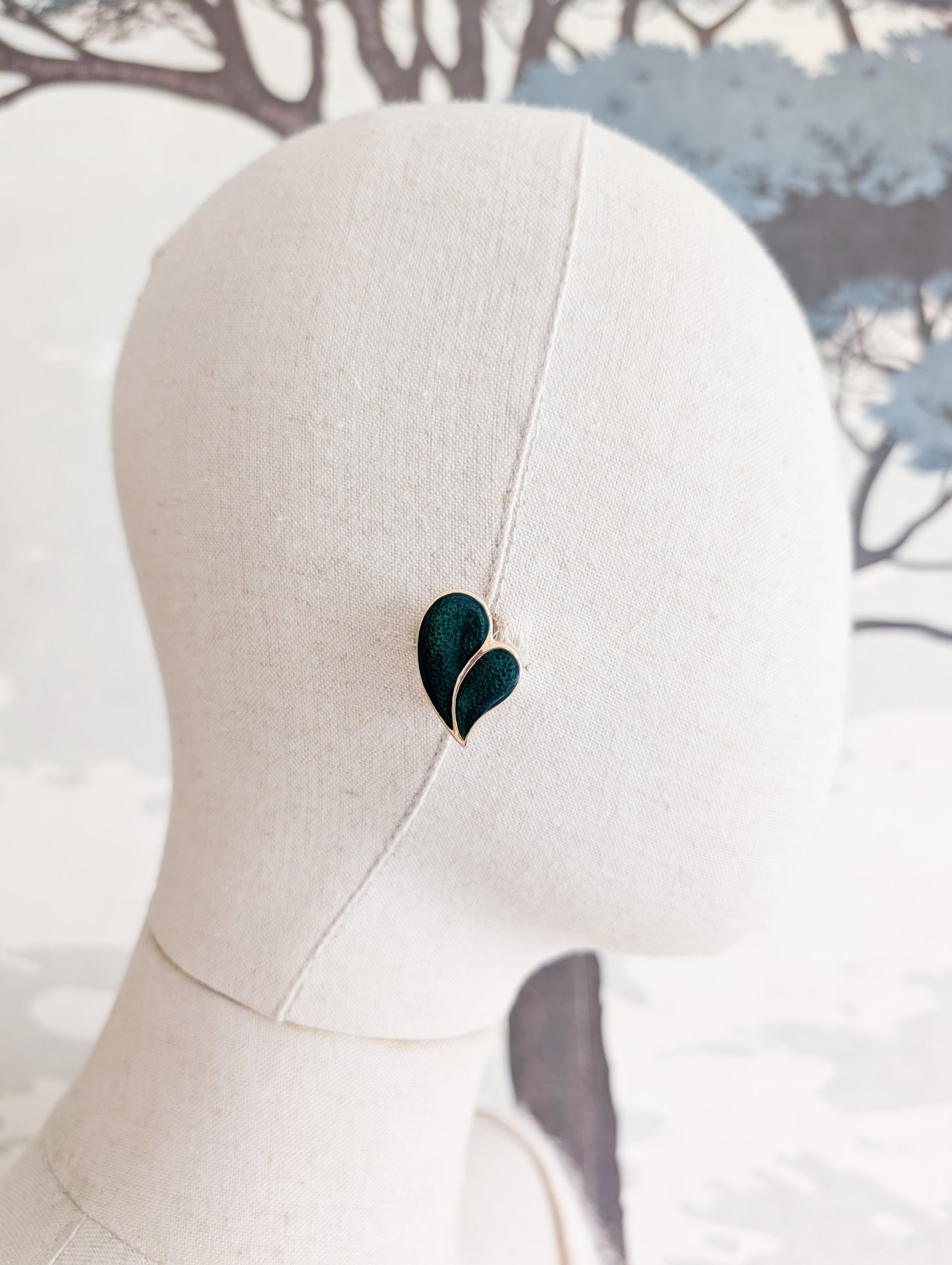 Boucles coeurs laquées vert émeraude