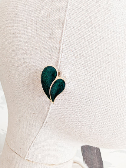 Boucles coeurs laquées vert émeraude