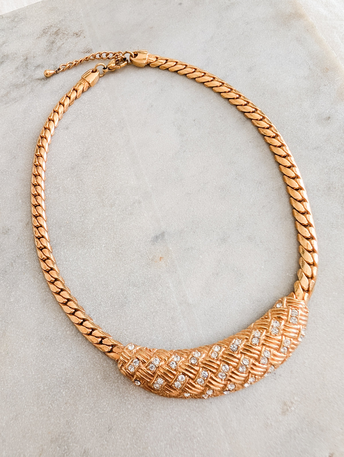Collier cannage