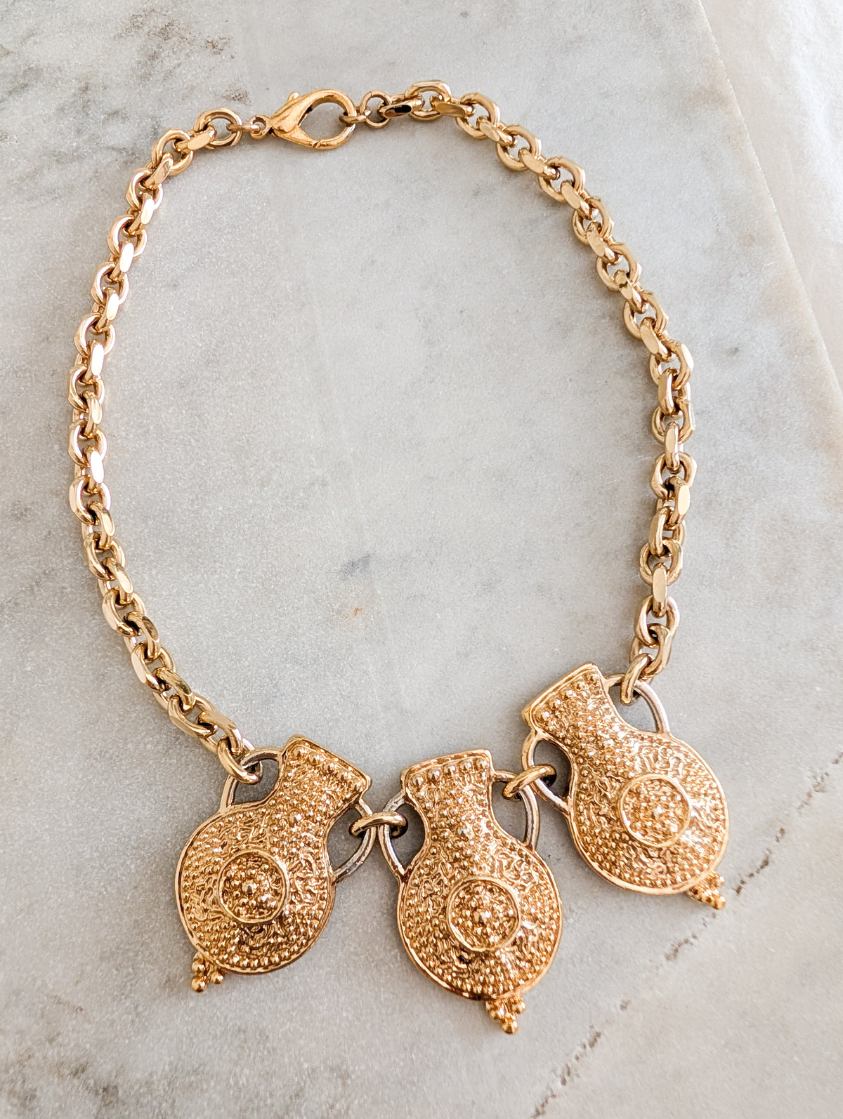 Rare collier amphores Agatha
