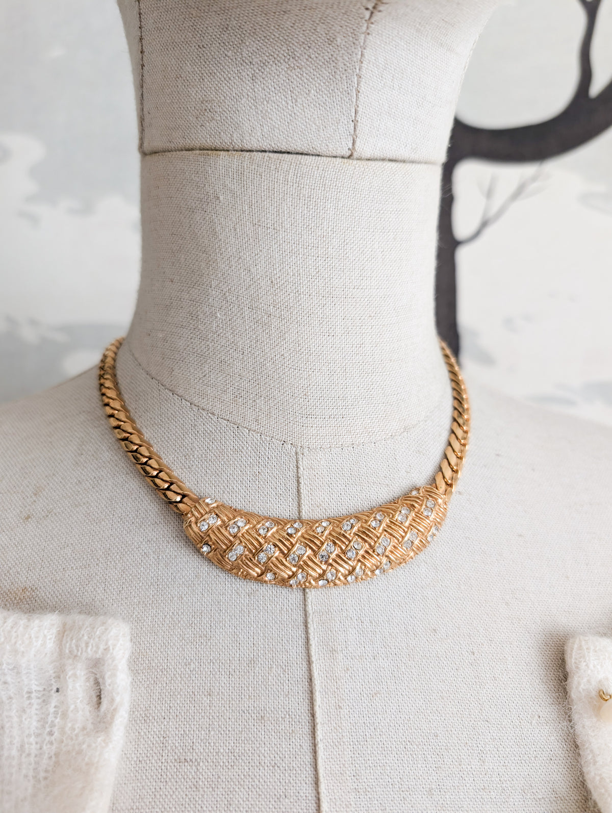 Collier cannage