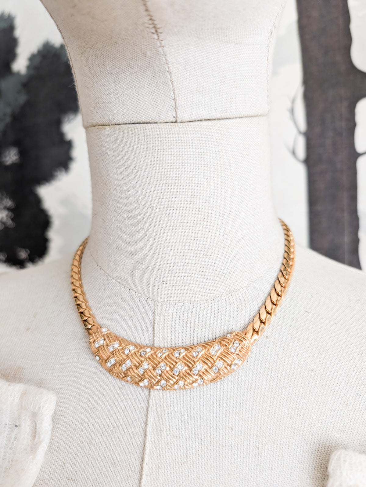 Collier cannage
