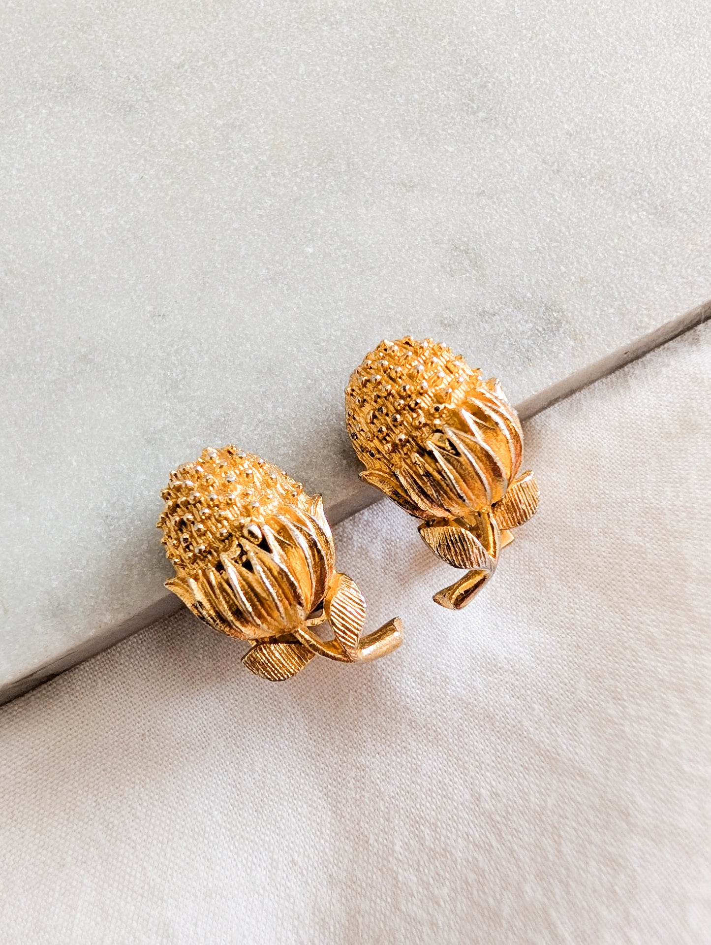 Rares boucles fleurs 60's style Trifari