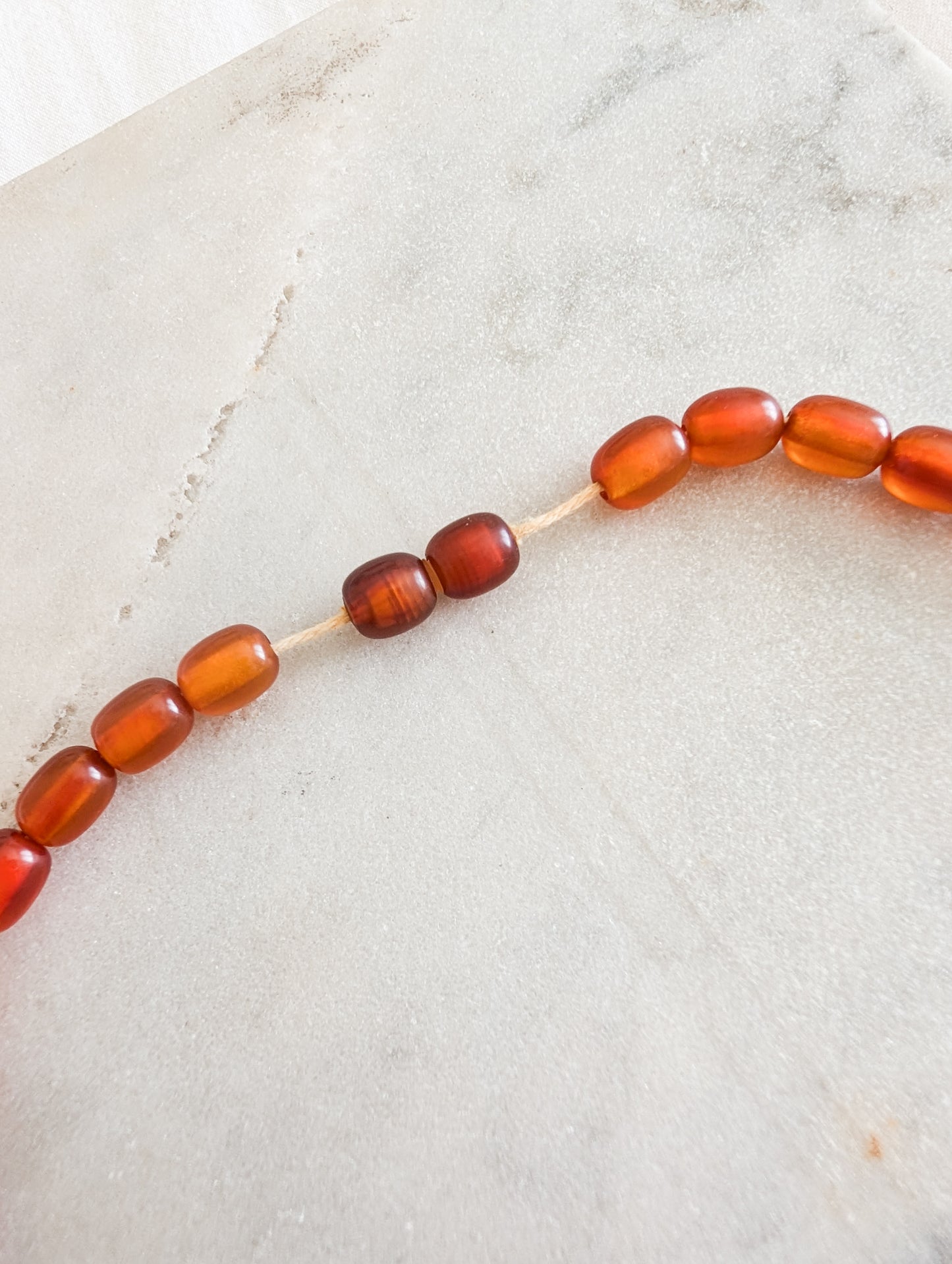 Long collier en Bakélite 1930 perles ovales