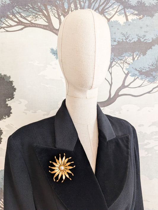 Broche fleur américaine