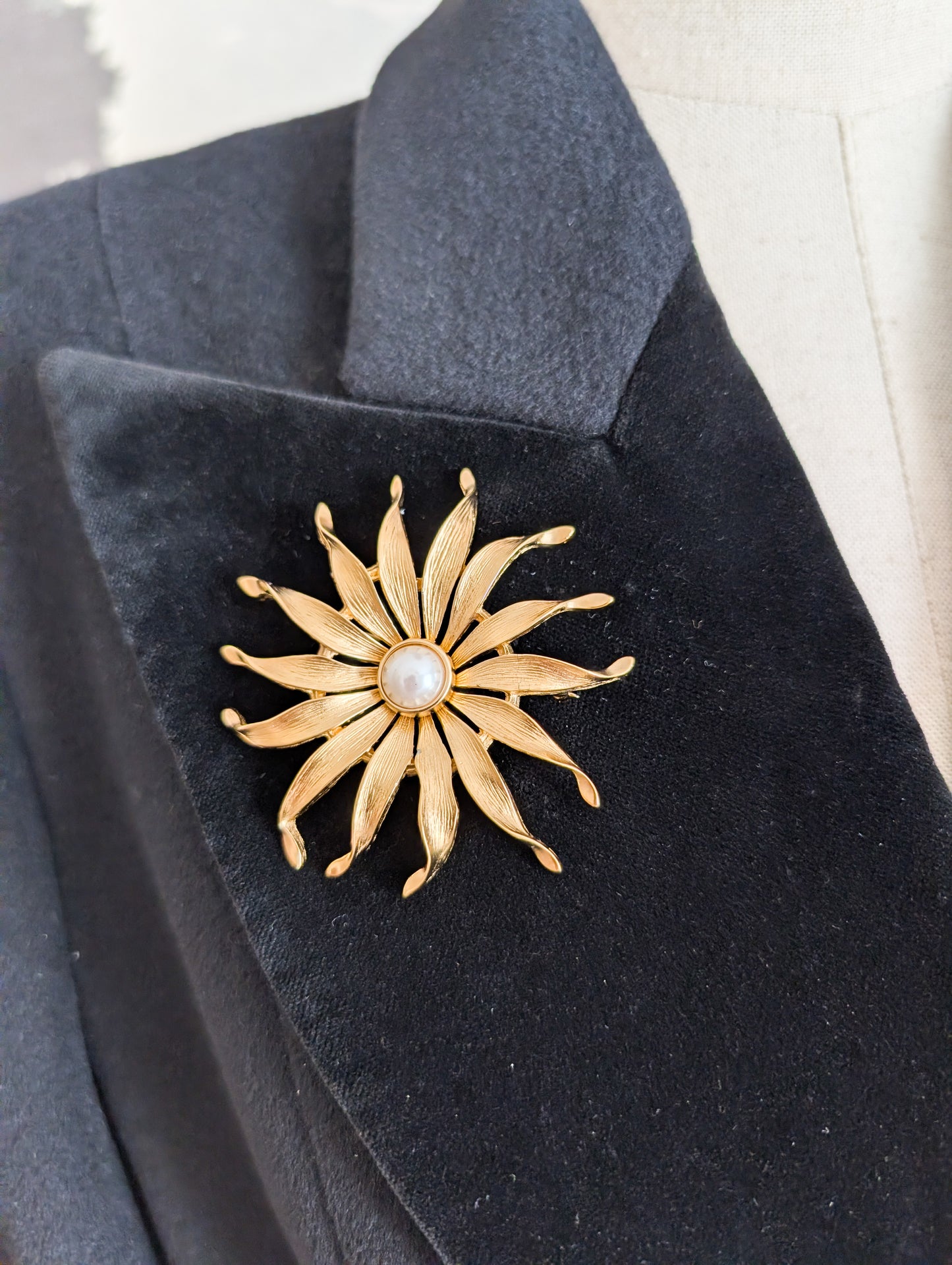 Broche fleur américaine