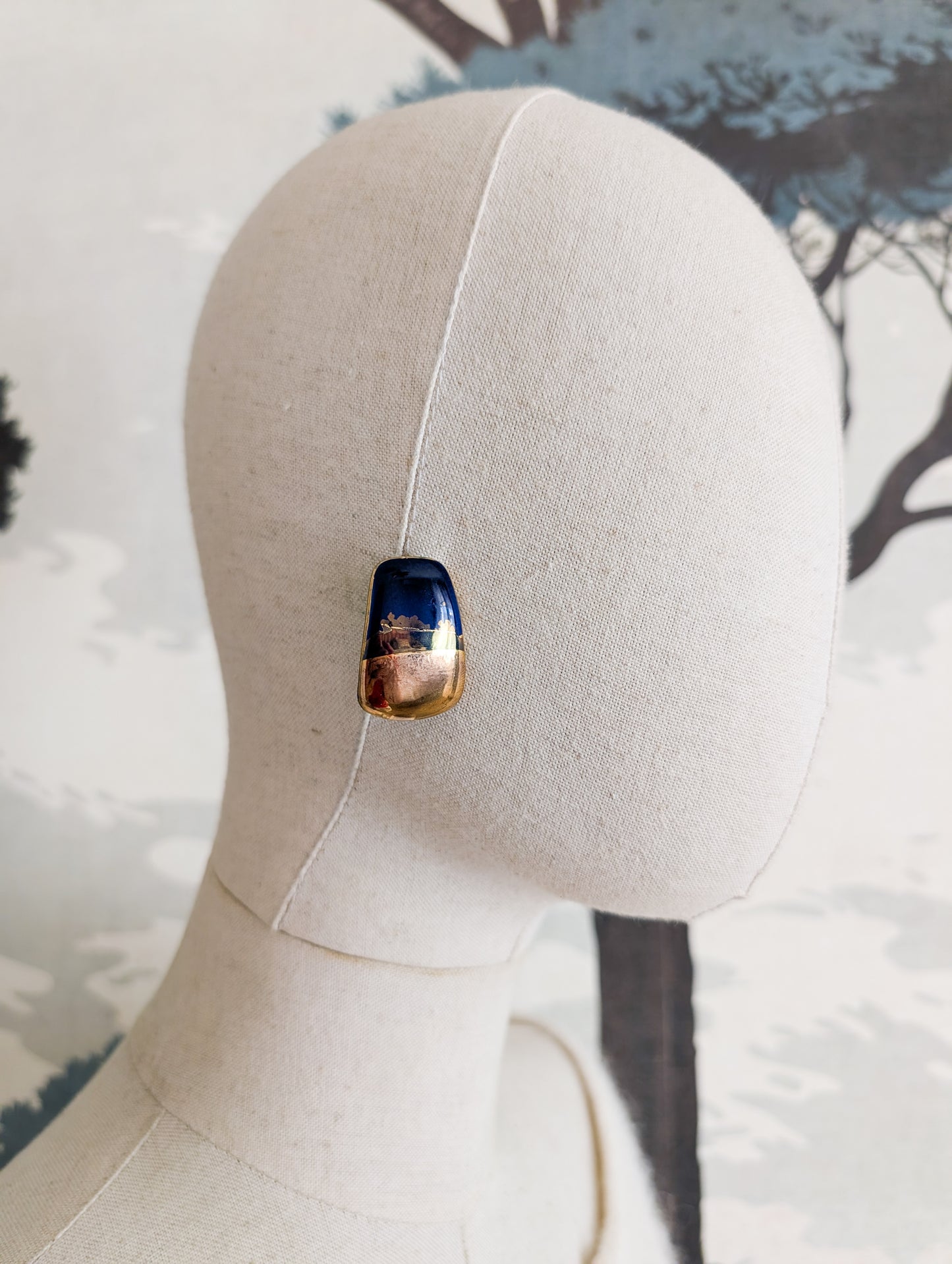 Boucles oreilles percées en porcelaine émaillée