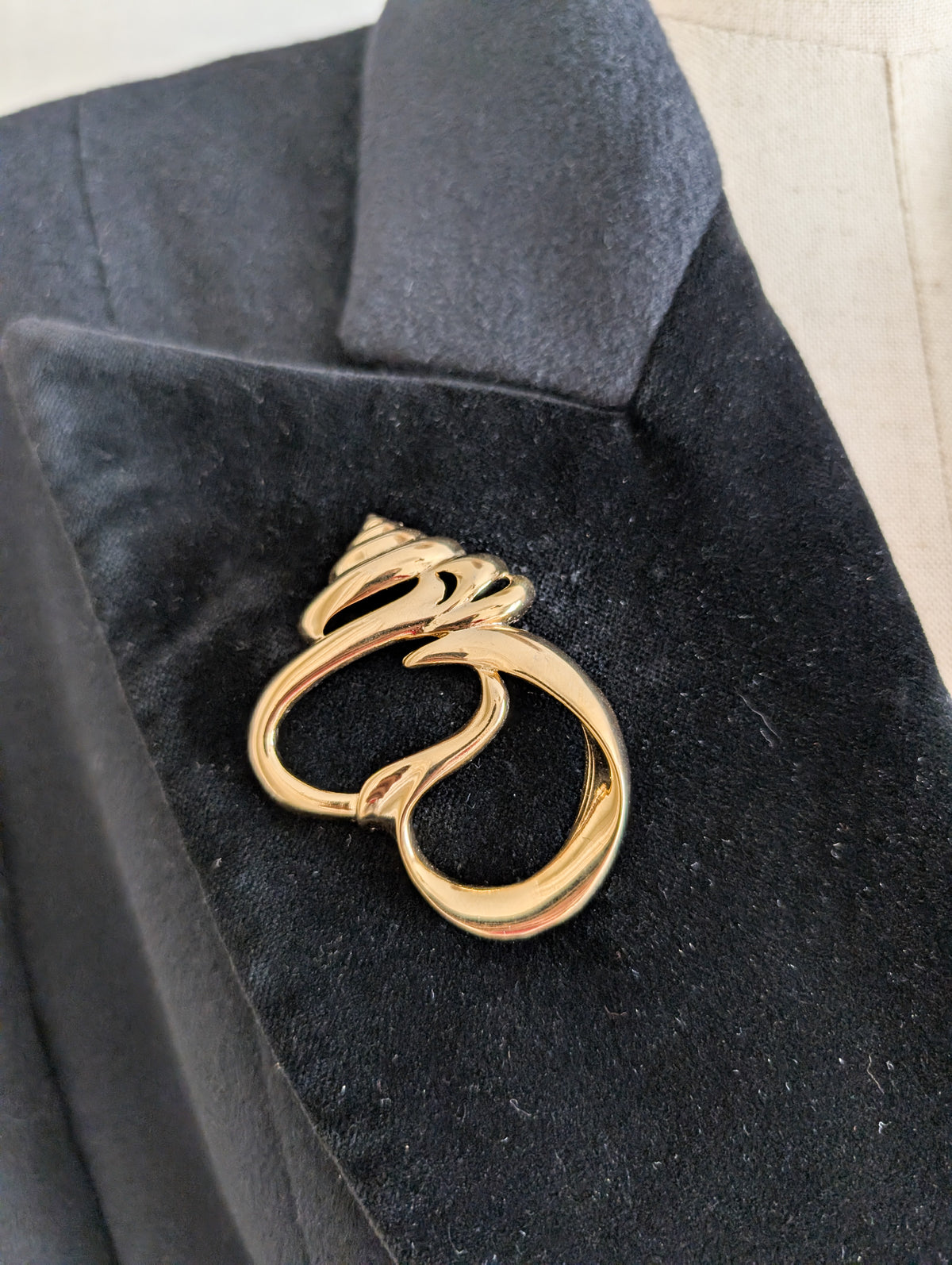 Broche coquillage 80's