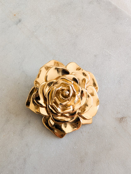 Très rare broche rose Yves Saint Laurent