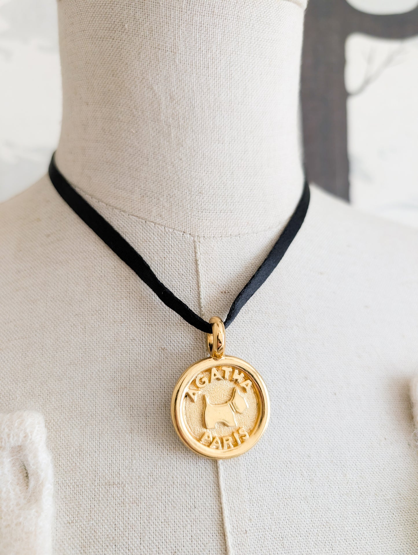 Médaille Agatha ruban et chaîne
