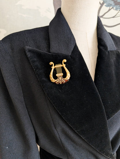 Broche lyre