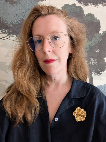Très rare broche rose Yves Saint Laurent