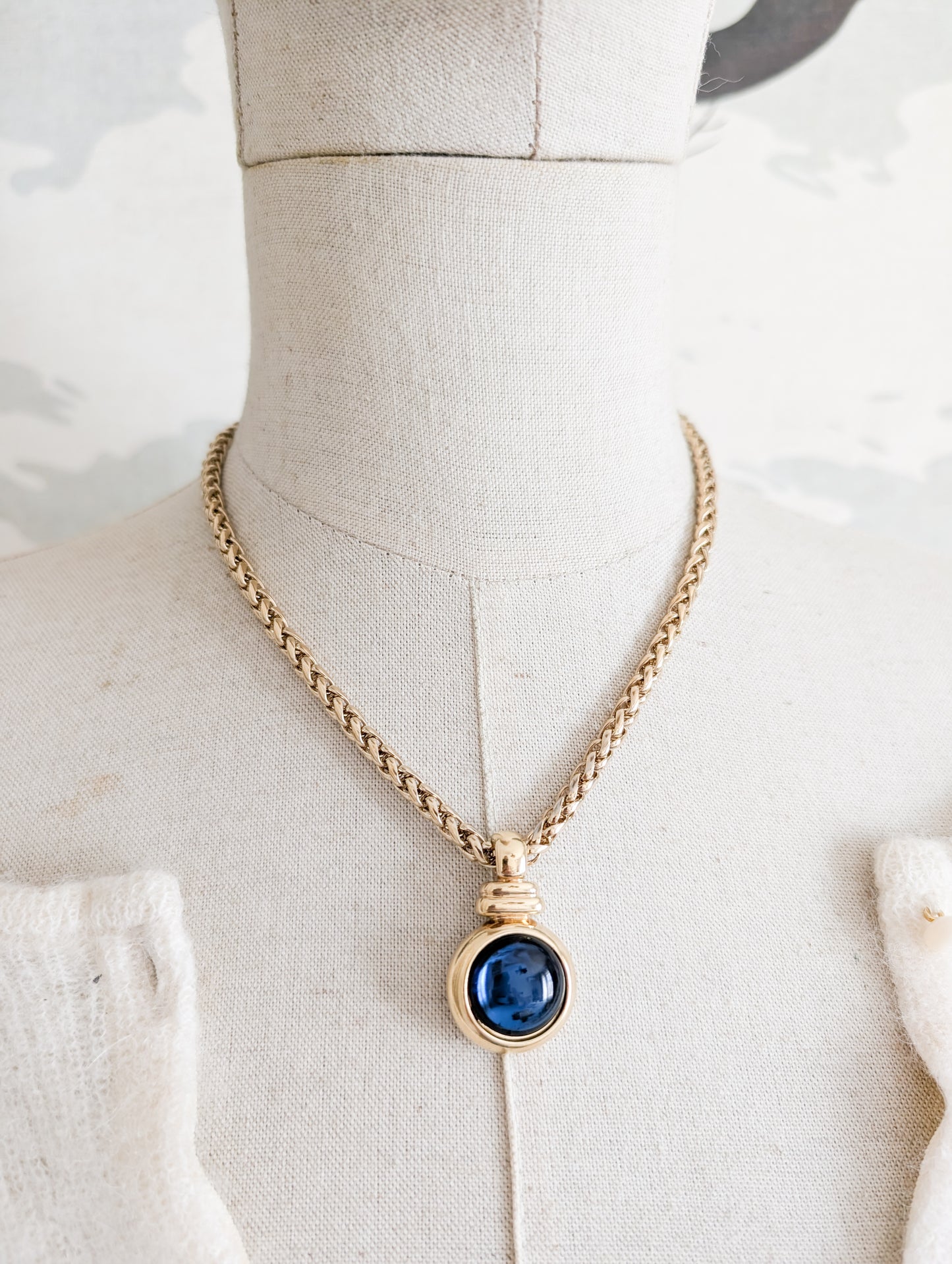 Collier cabochon bleu Agatha