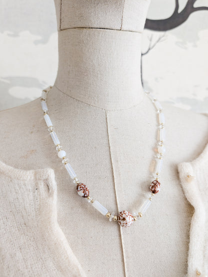 Collier en verre de Catalogue