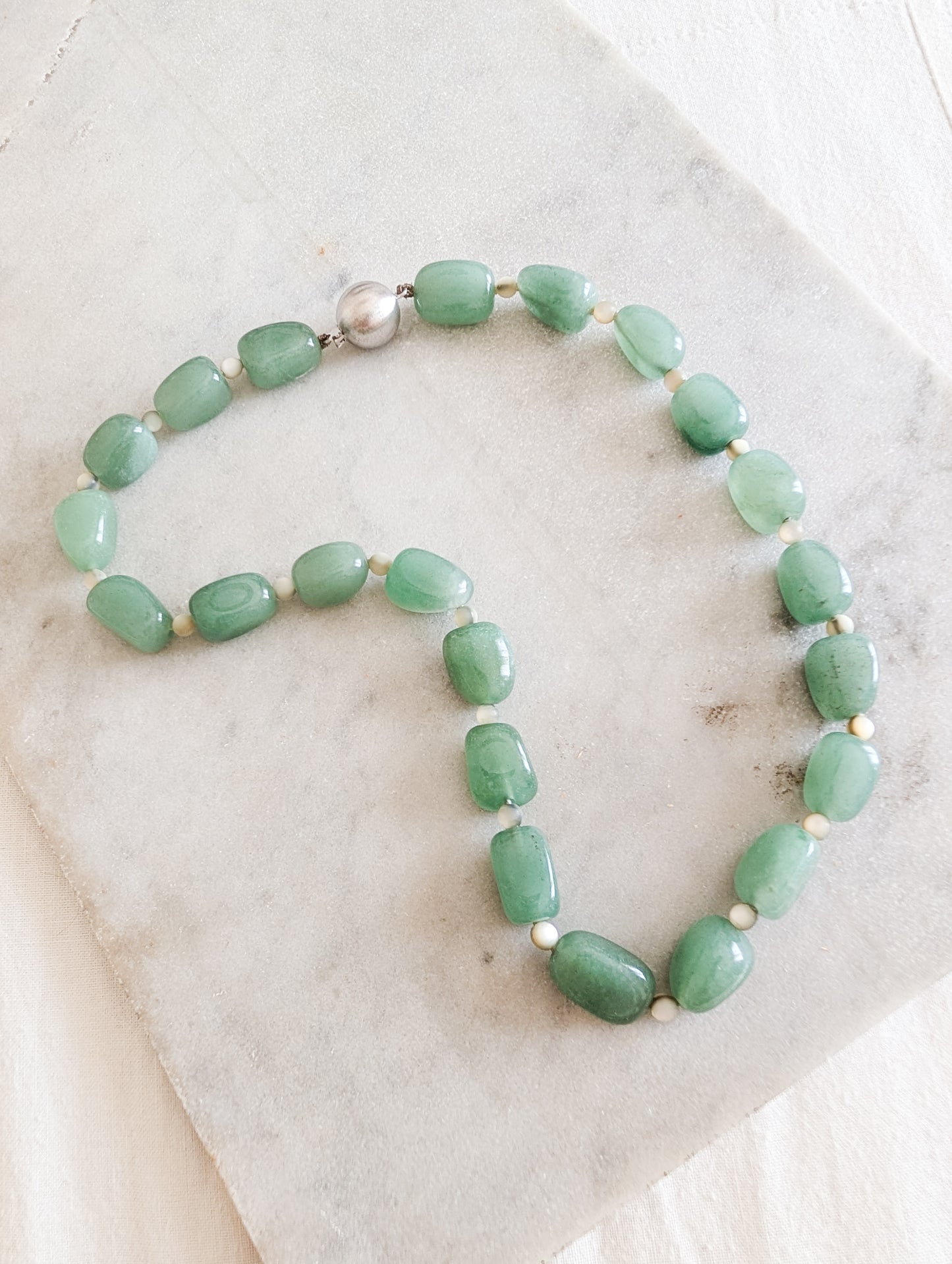 Collier en Jadéite, fermoir en argent