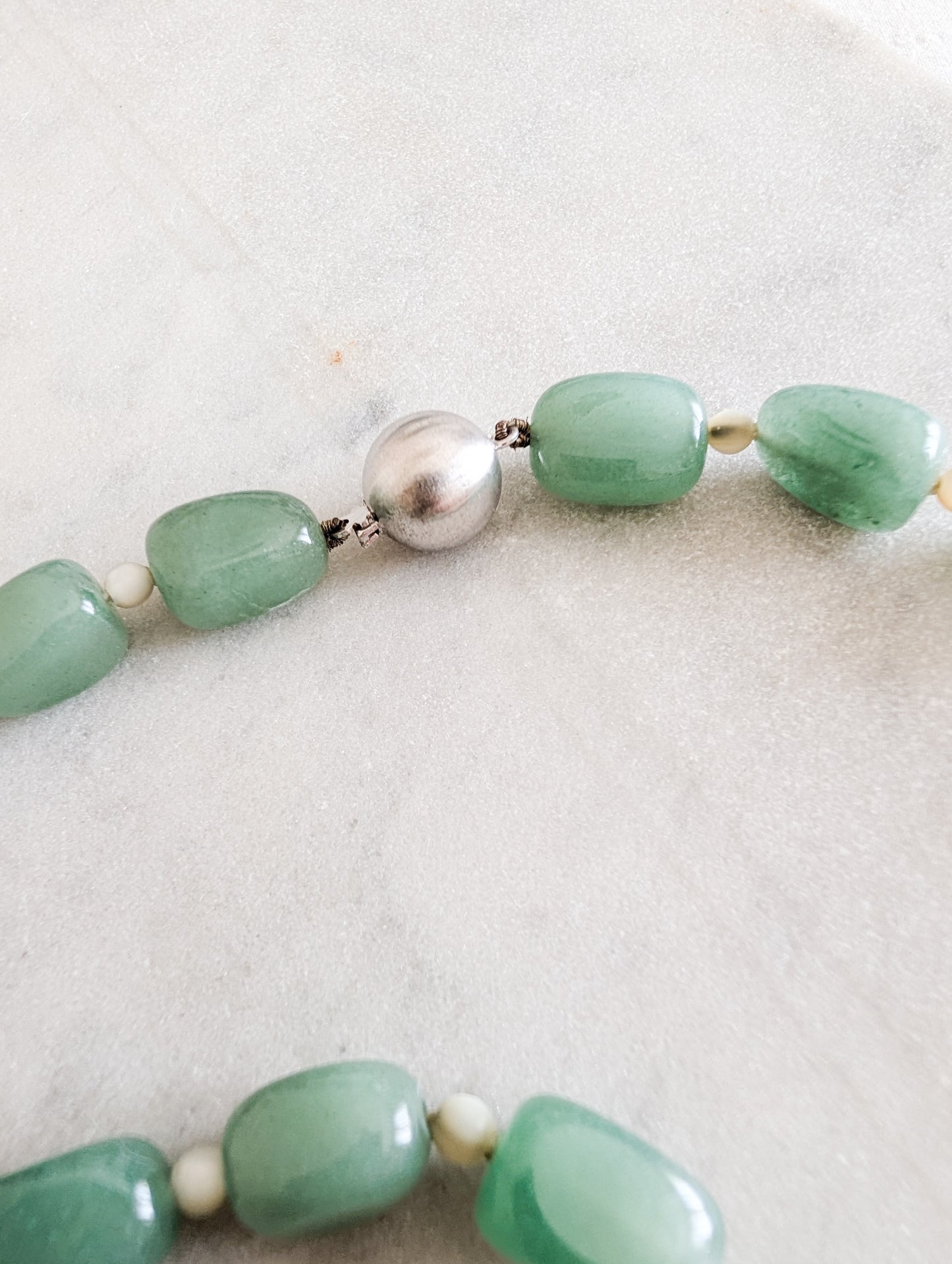 Collier en Jadéite, fermoir en argent