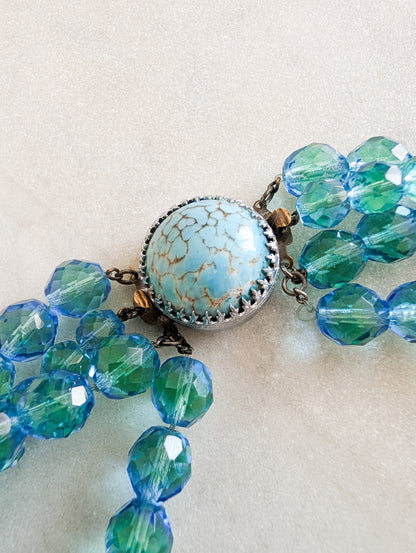 Collier en verre Multirangs années 1950