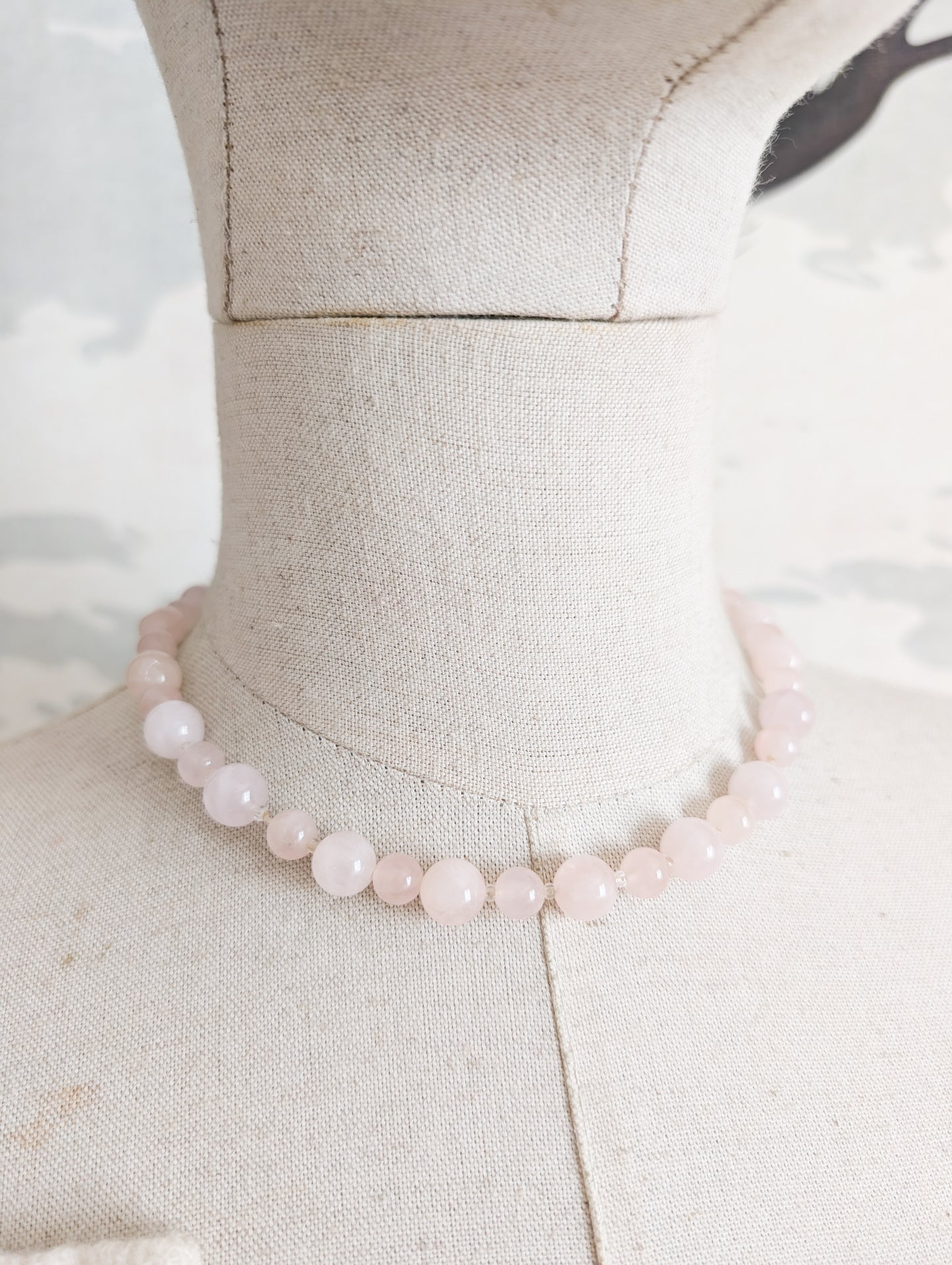 Collier court en Quartz rose