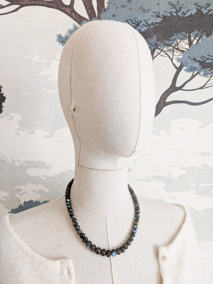 Collier de perles de Labradorite