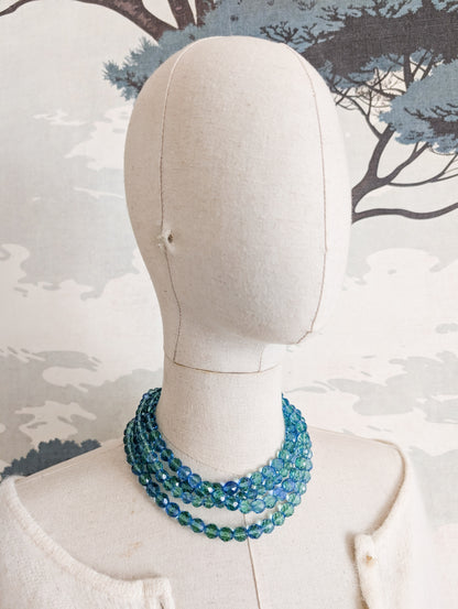 Collier en verre Multirangs années 1950