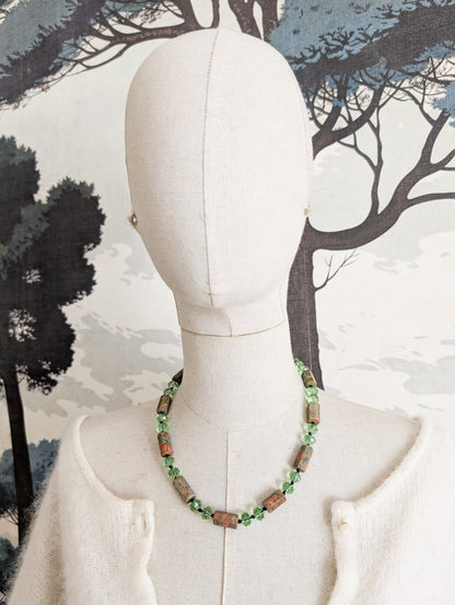Collier en Verre et Unakite