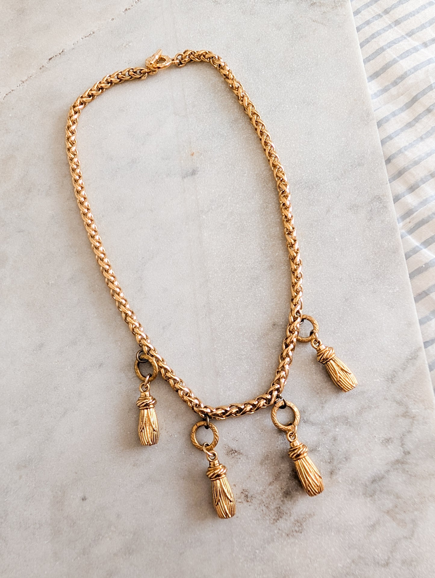 Collier pompons Agatha