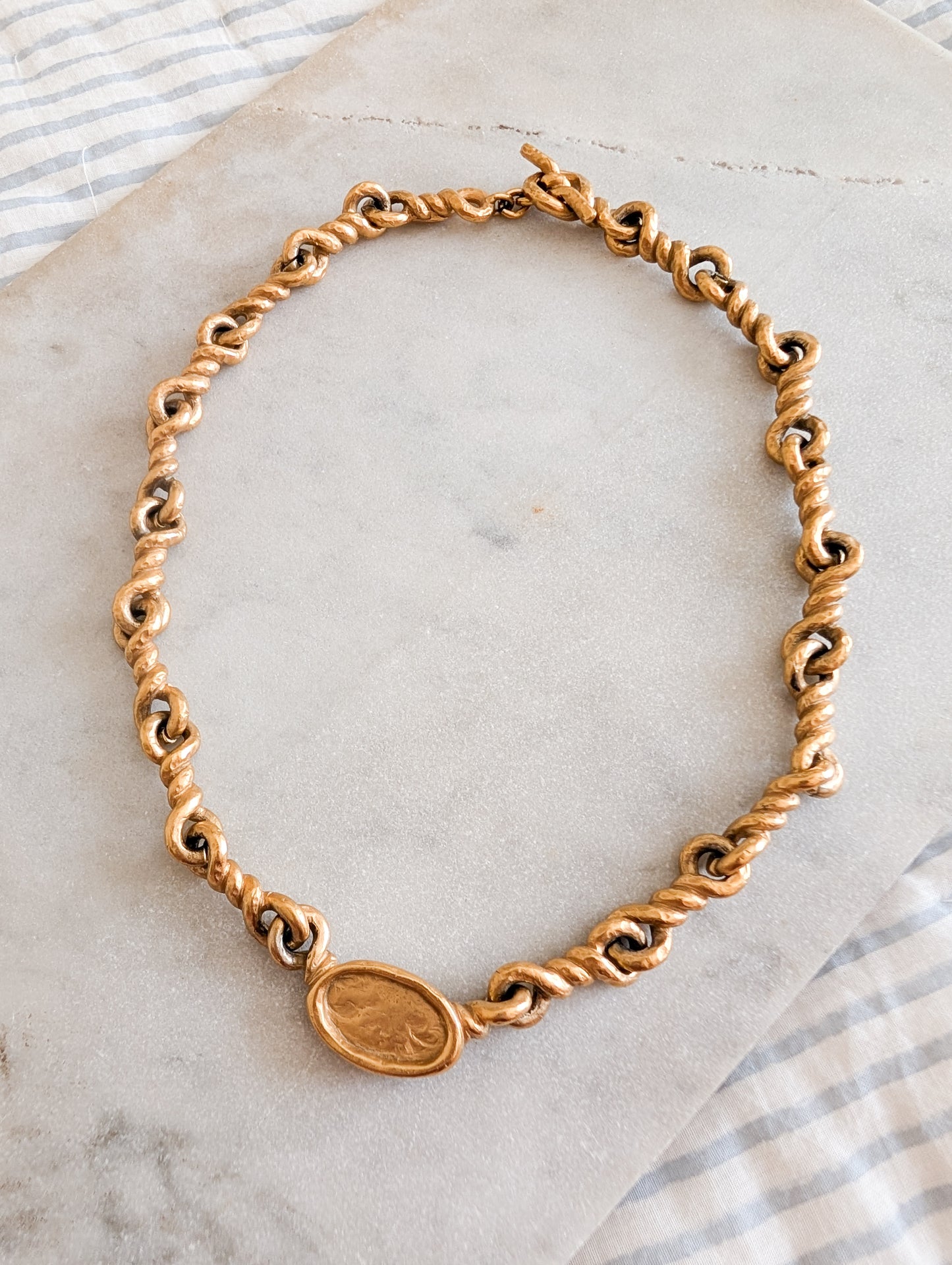 Collier Agatha 80's