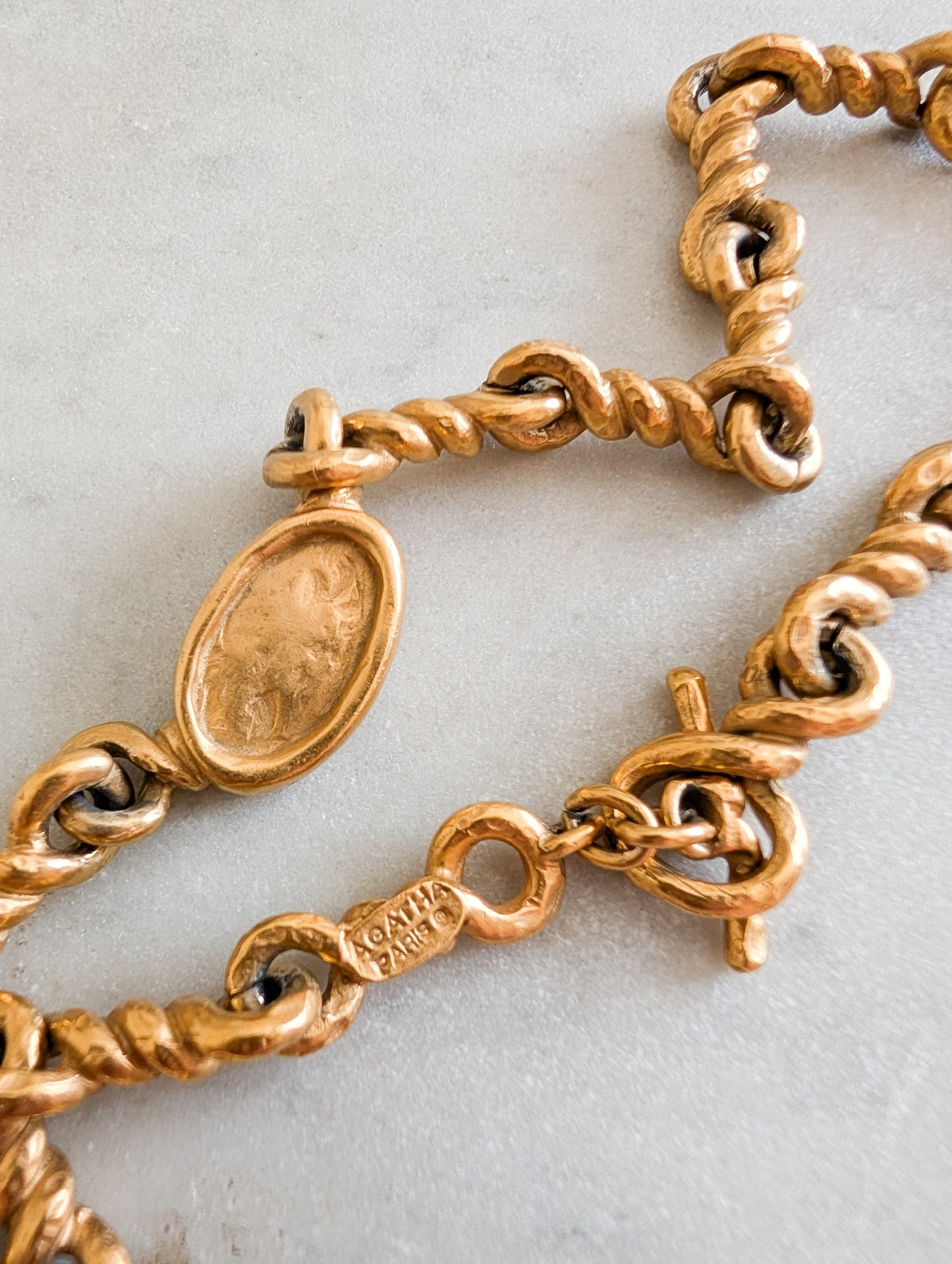 Collier Agatha 80's