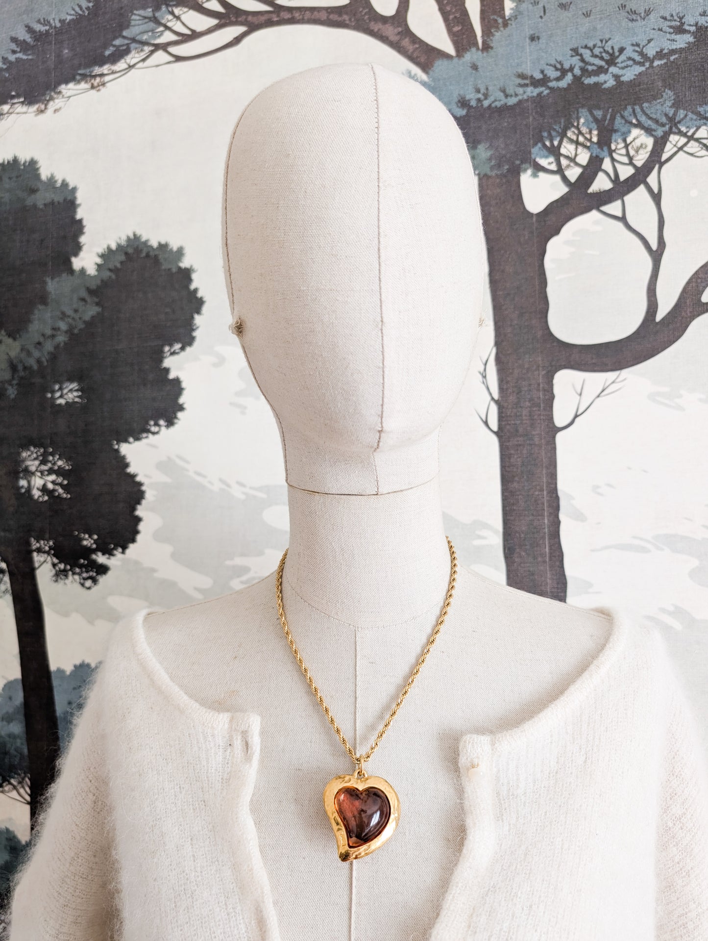 Iconique pendentif cœur Yves Saint Laurent