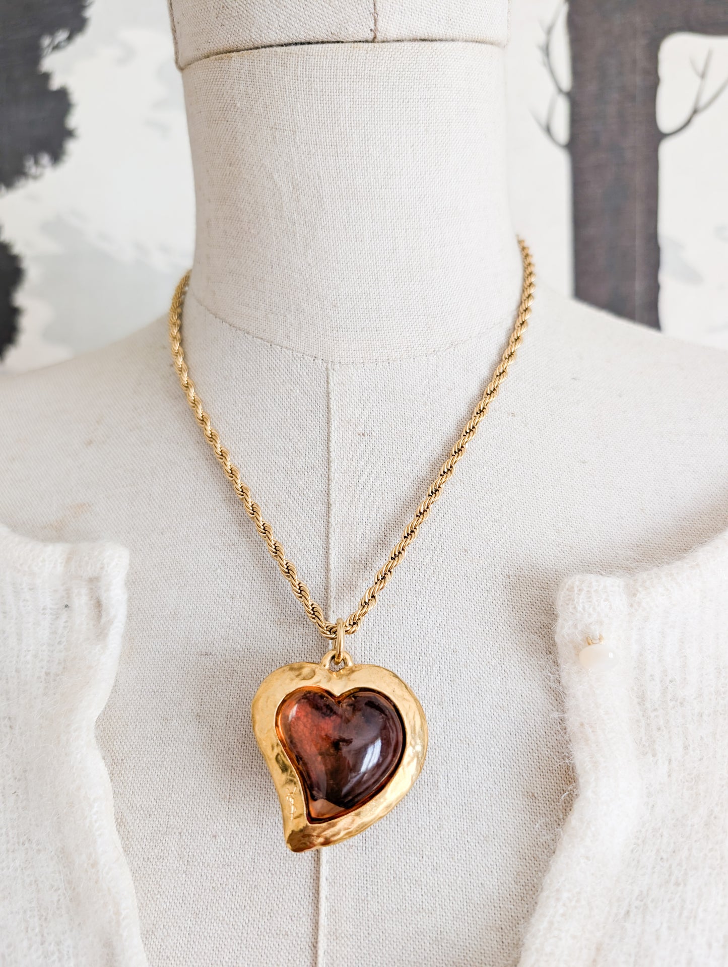 Iconique pendentif cœur Yves Saint Laurent
