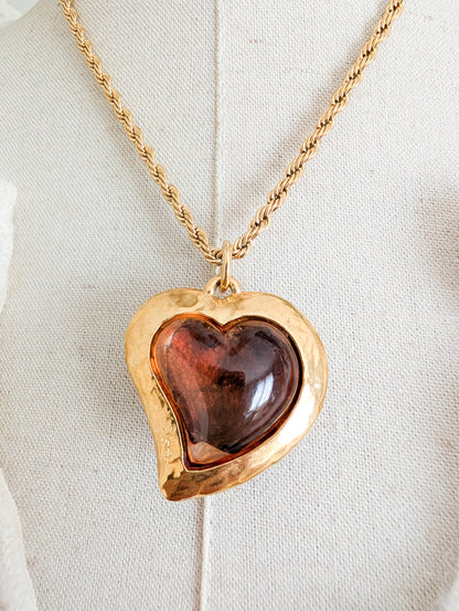 Iconique pendentif cœur Yves Saint Laurent