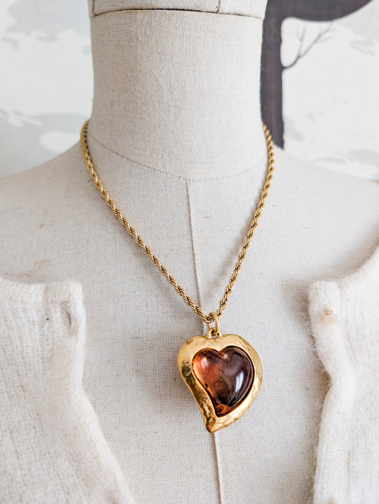 Iconique pendentif cœur Yves Saint Laurent