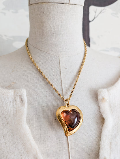 Iconique pendentif cœur Yves Saint Laurent