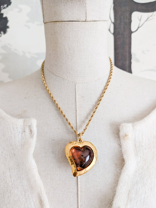 Iconique pendentif cœur Yves Saint Laurent