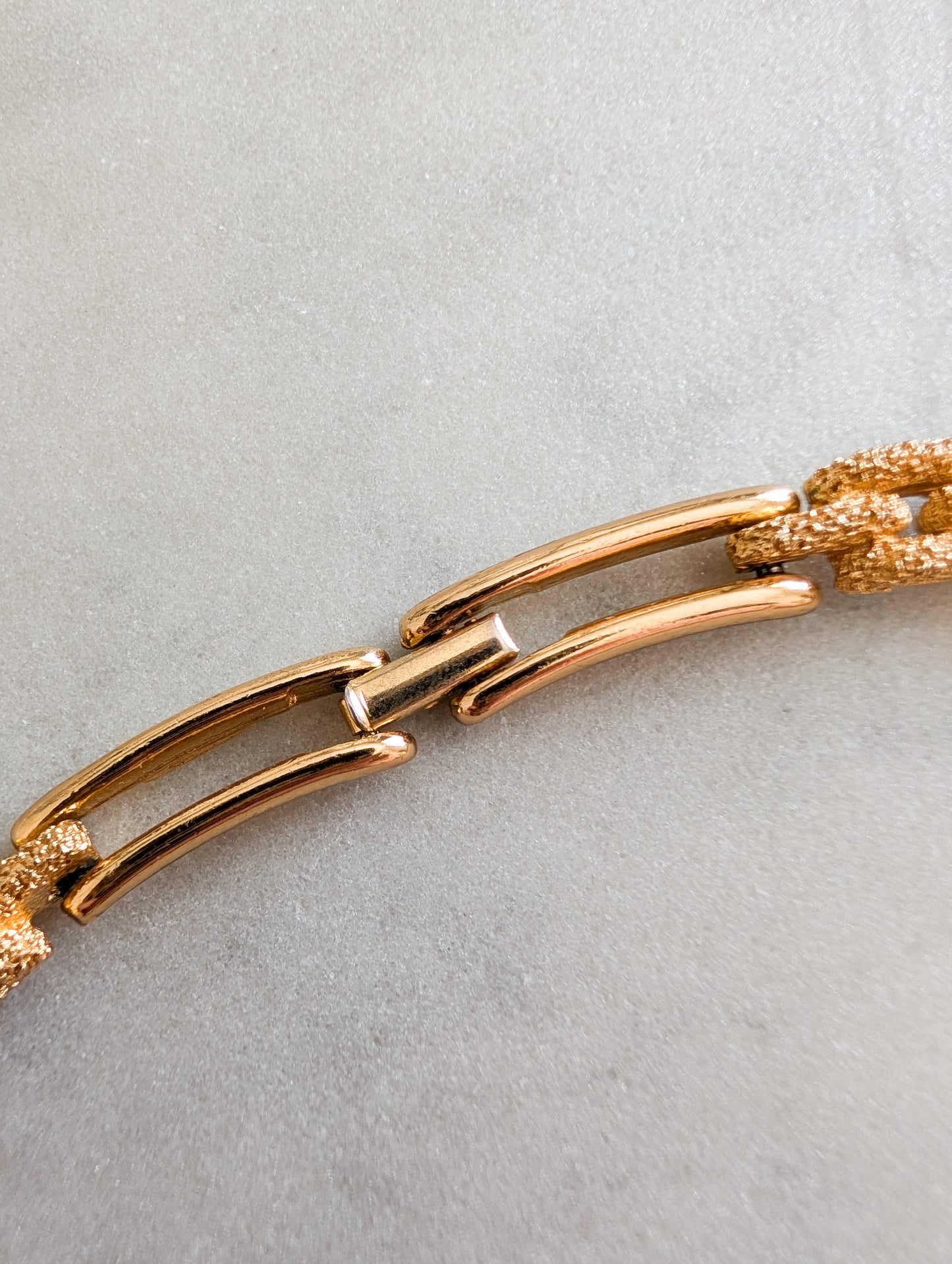 Collier Orena