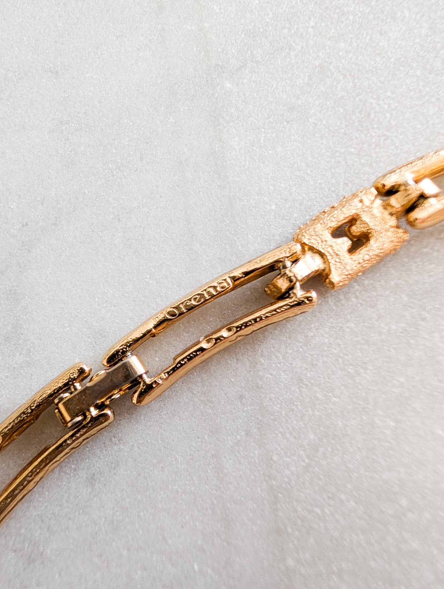 Collier Orena