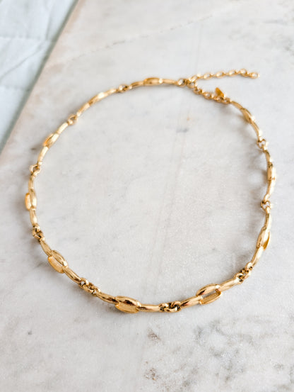 Collier Orena
