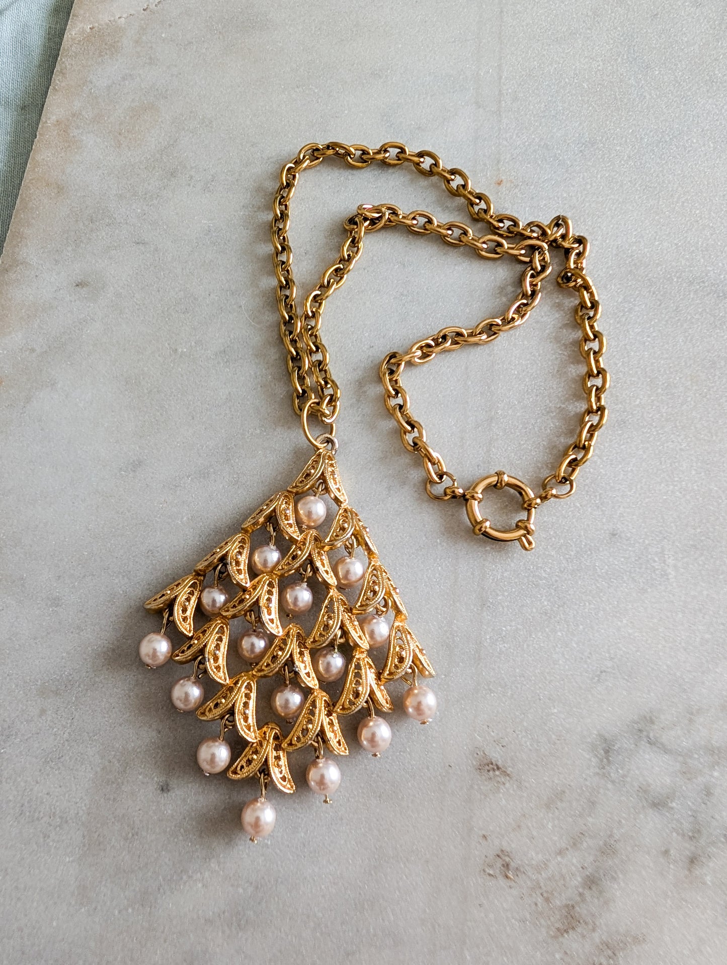 Grand pendentif 60's et chaine Jaseron